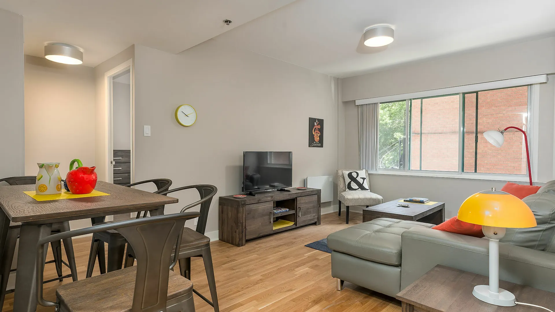 Апартаменты Central 1Br In Milton Park By Sonder Монреаль